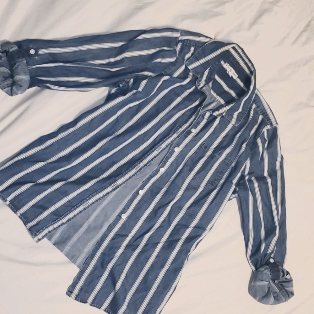 Blue & white striped button long sleeve shirt